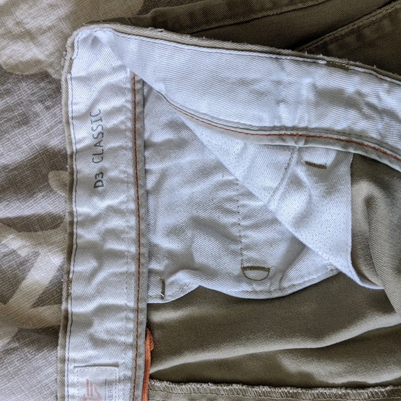 Dockers D3 Classic Khaki Pants - Picture 5 of 5